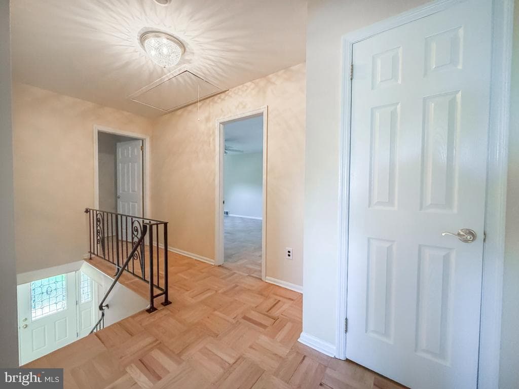 16 Upton Lane photo 27