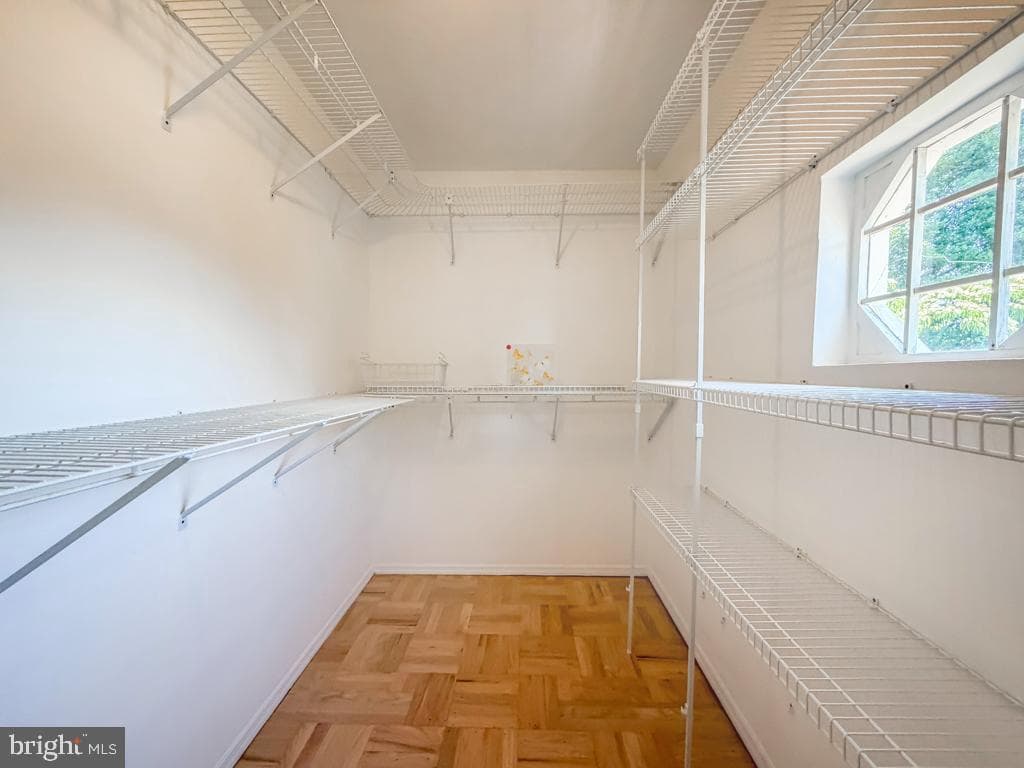 16 Upton Lane photo 34
