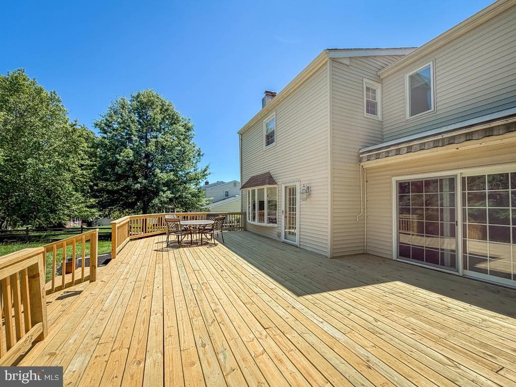 16 Upton Lane photo 47