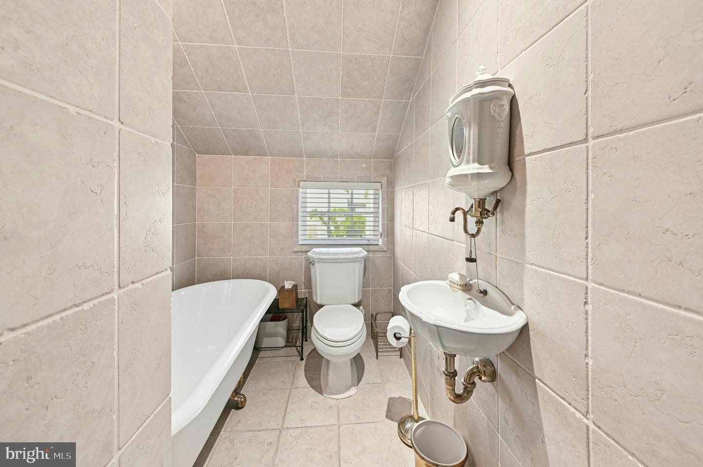 1194 Street Road photo 36