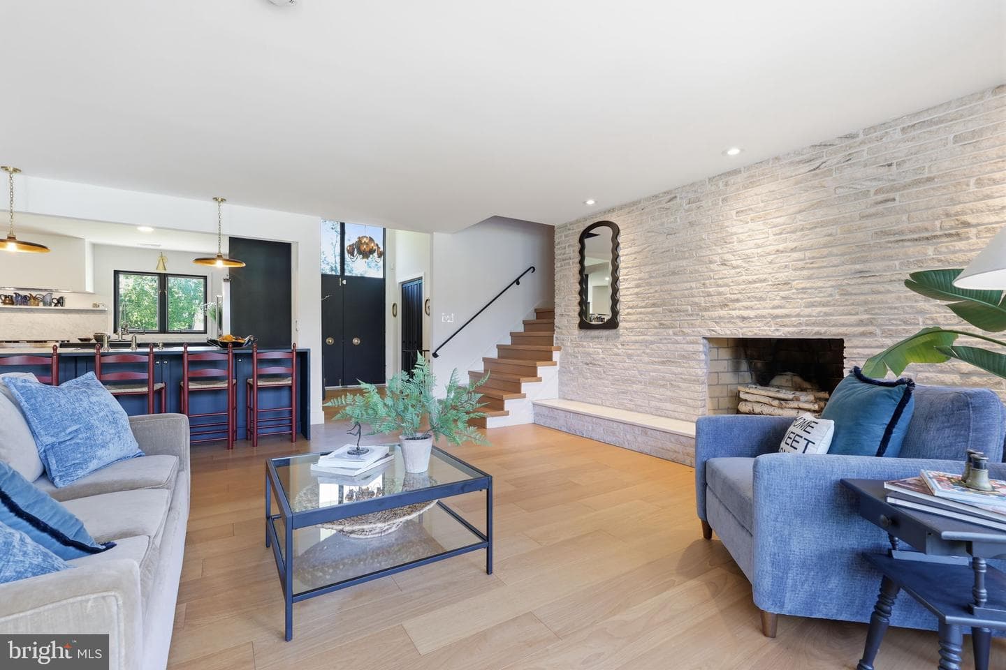 33 Woodhill Road photo 15