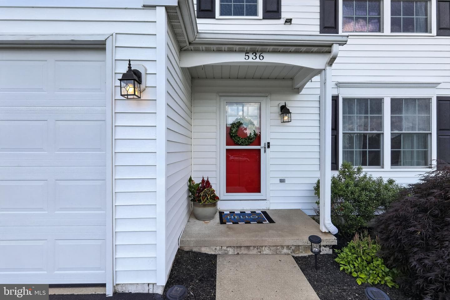536 Whitford Circle photo 4