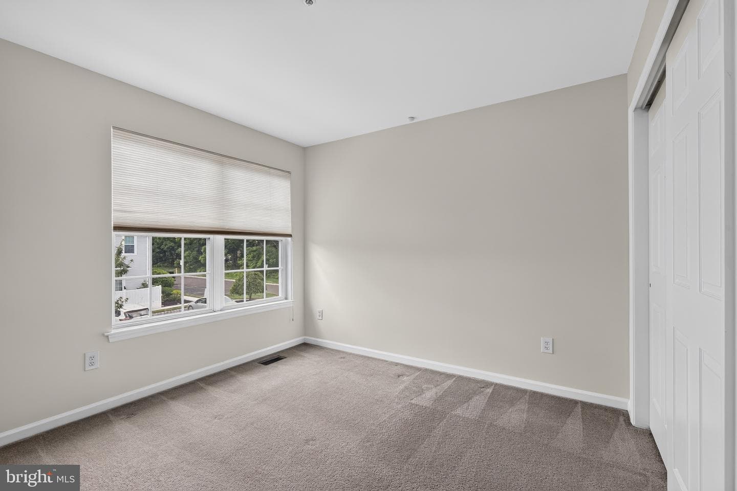 327 Eagle Court #201 photo 20