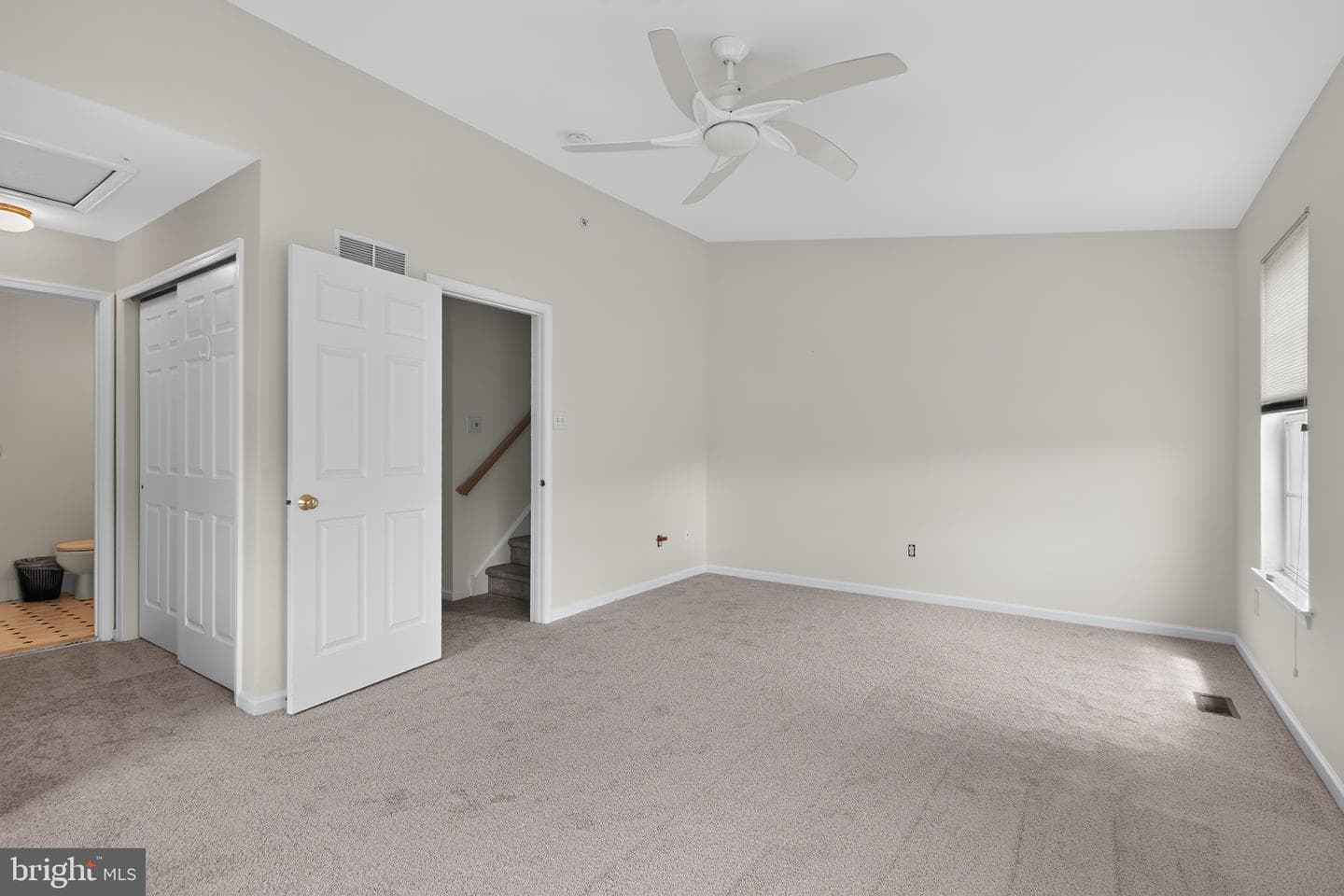 327 Eagle Court #201 photo 22