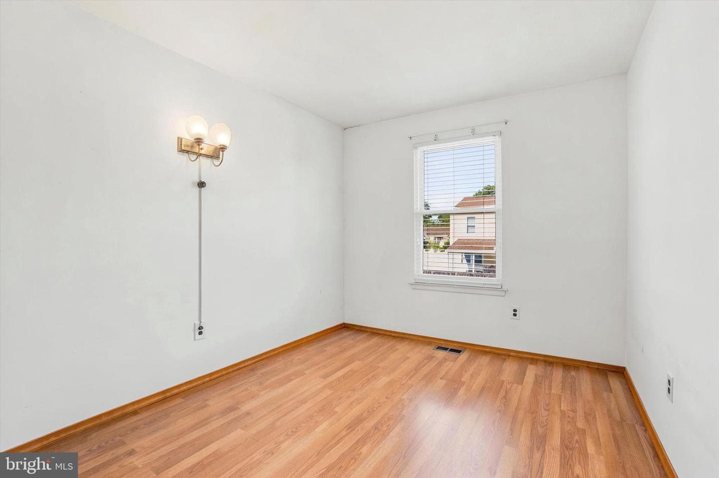 3218 Leeland Drive photo 3