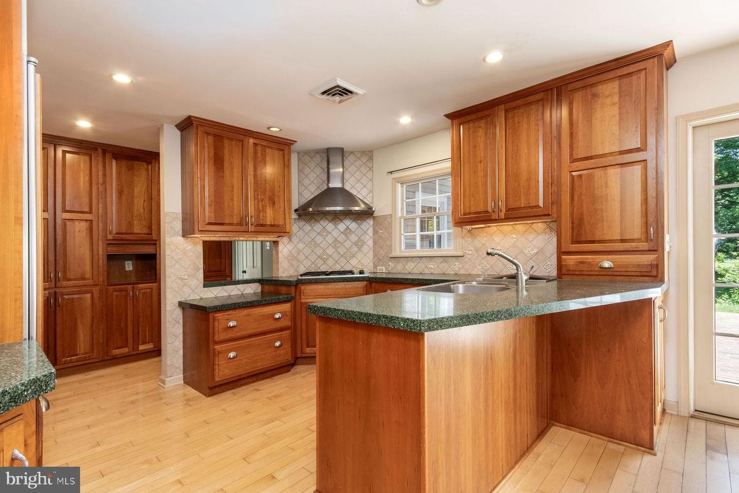 4444 Bergstrom Road photo 20
