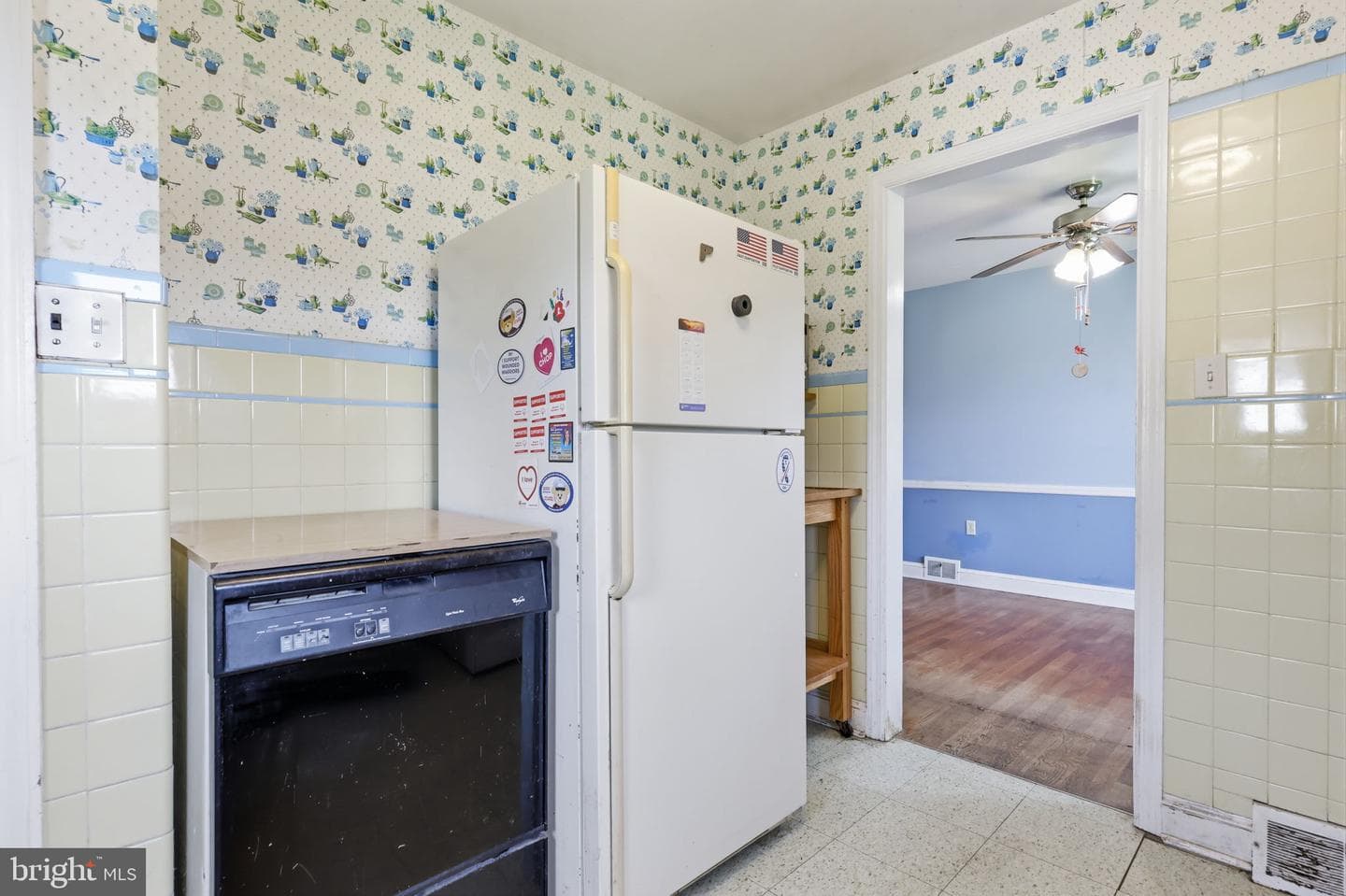 623 Lafayette Street photo 16