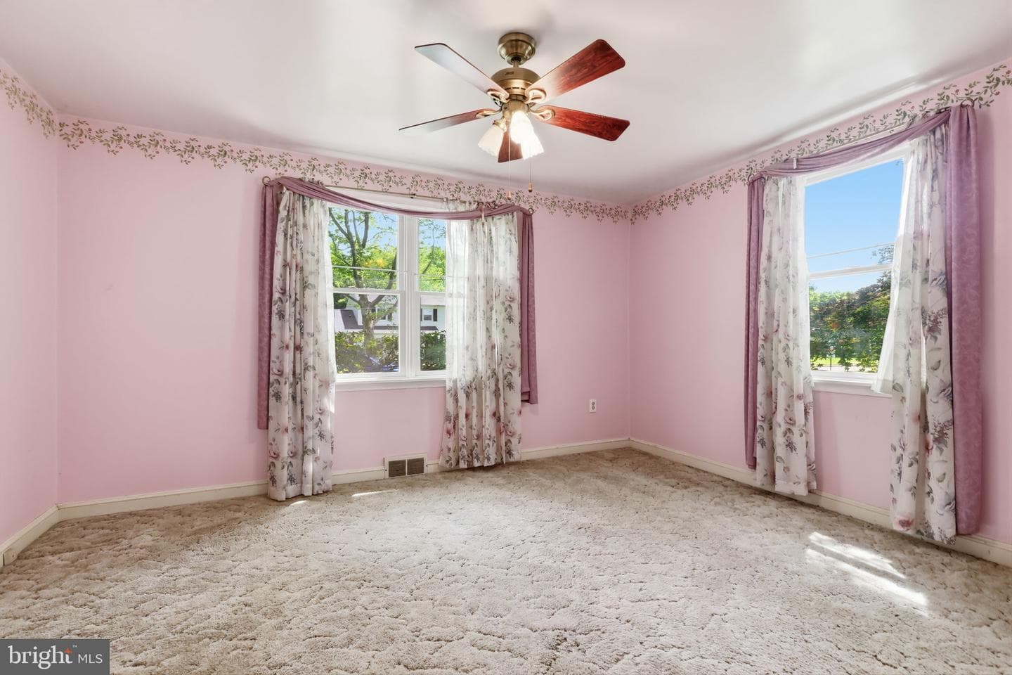623 Lafayette Street photo 22