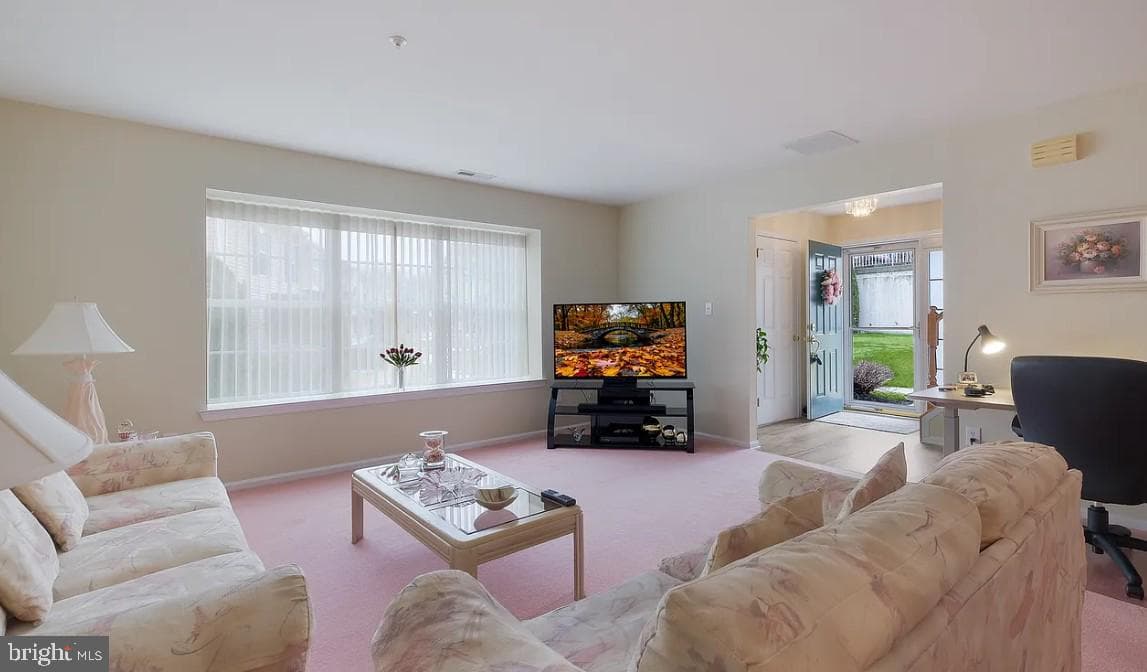1508 Carol Court photo 5