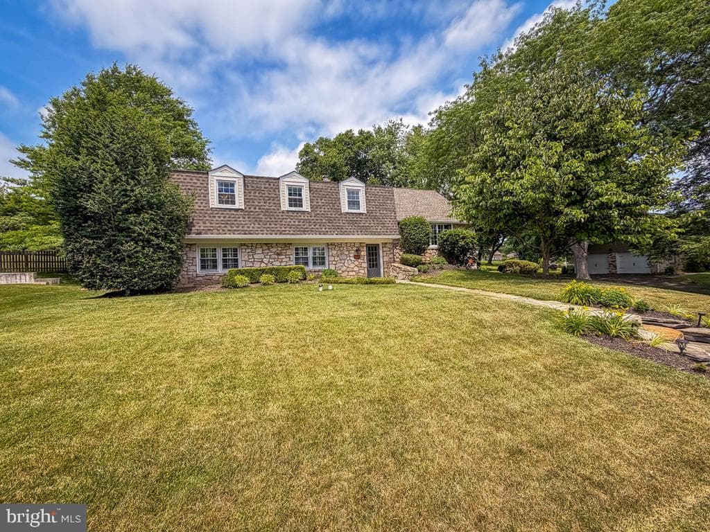 1168 Temple Drive photo 4