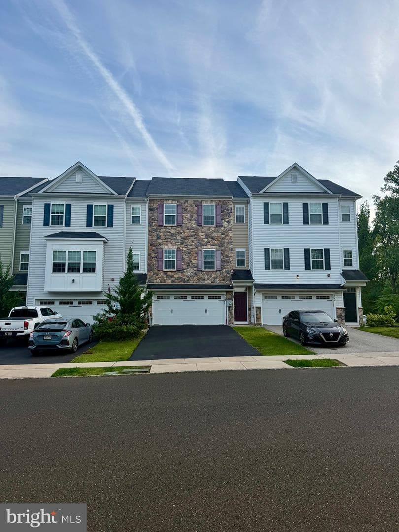 102 Master Ave, Feasterville Trevose