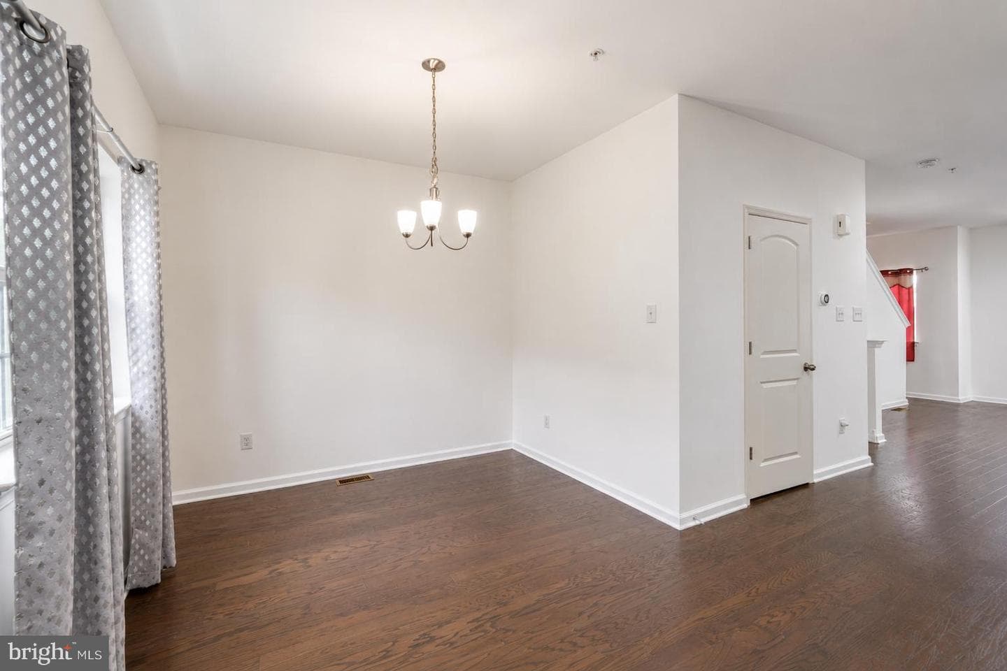 102 Master Ave photo 13