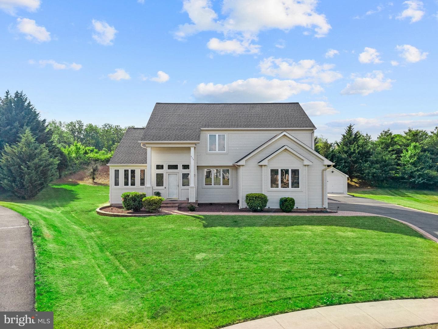 936 Longwood Court, Chalfont