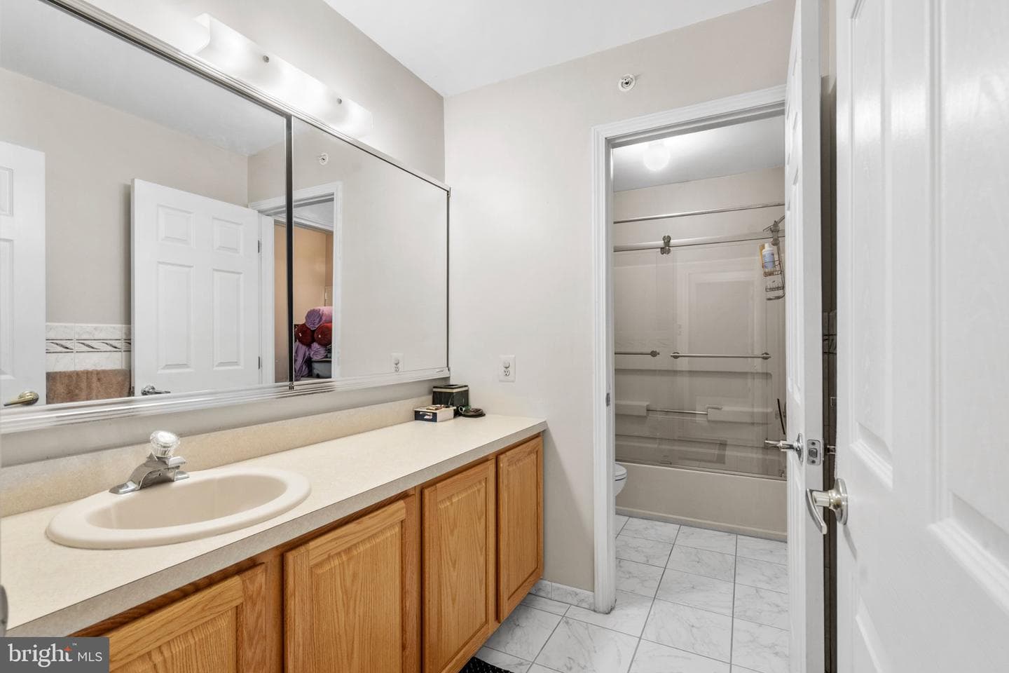 936 Longwood Court photo 28