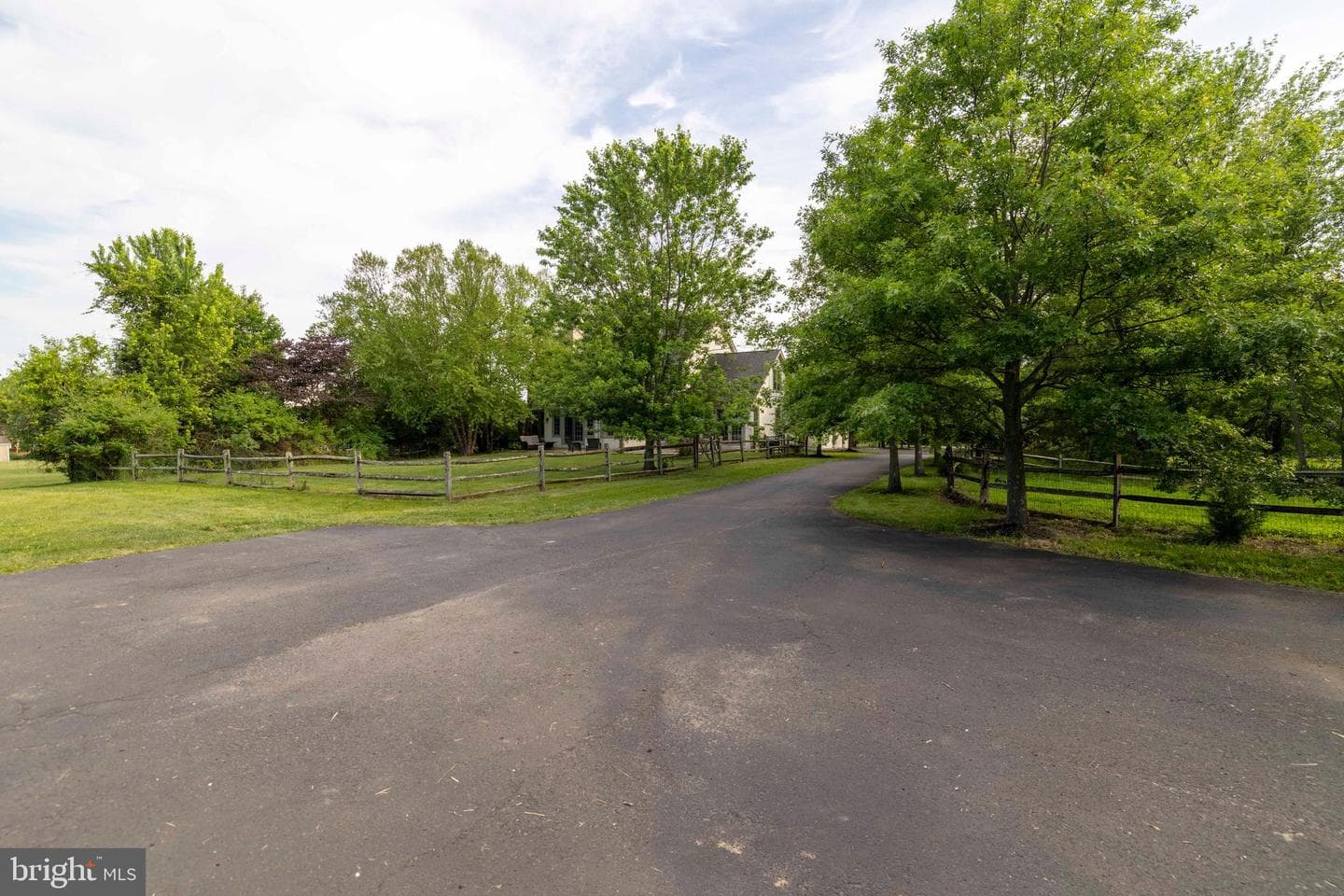 265 Walter Road photo 69