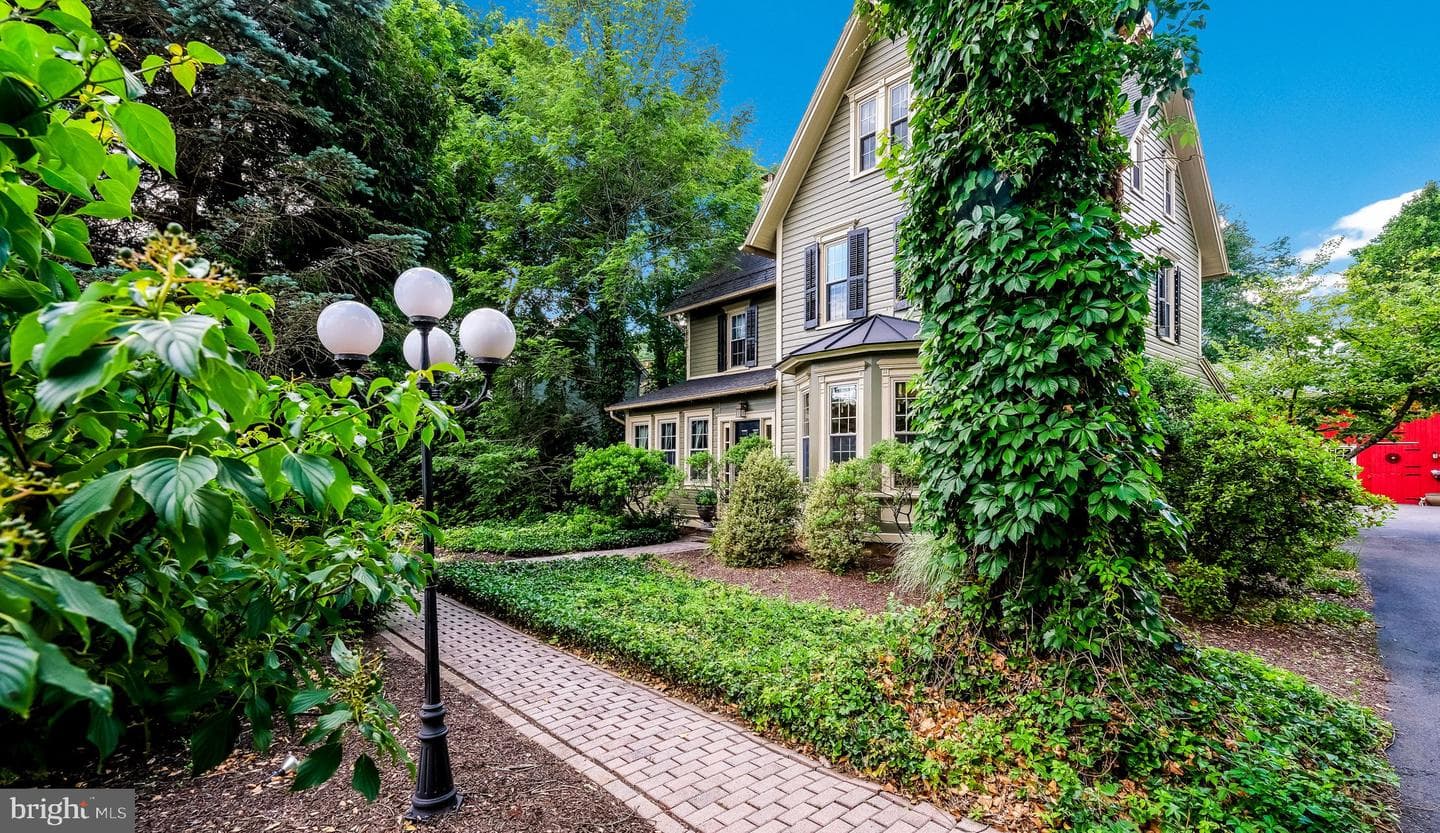 45 E Butler Avenue photo 4