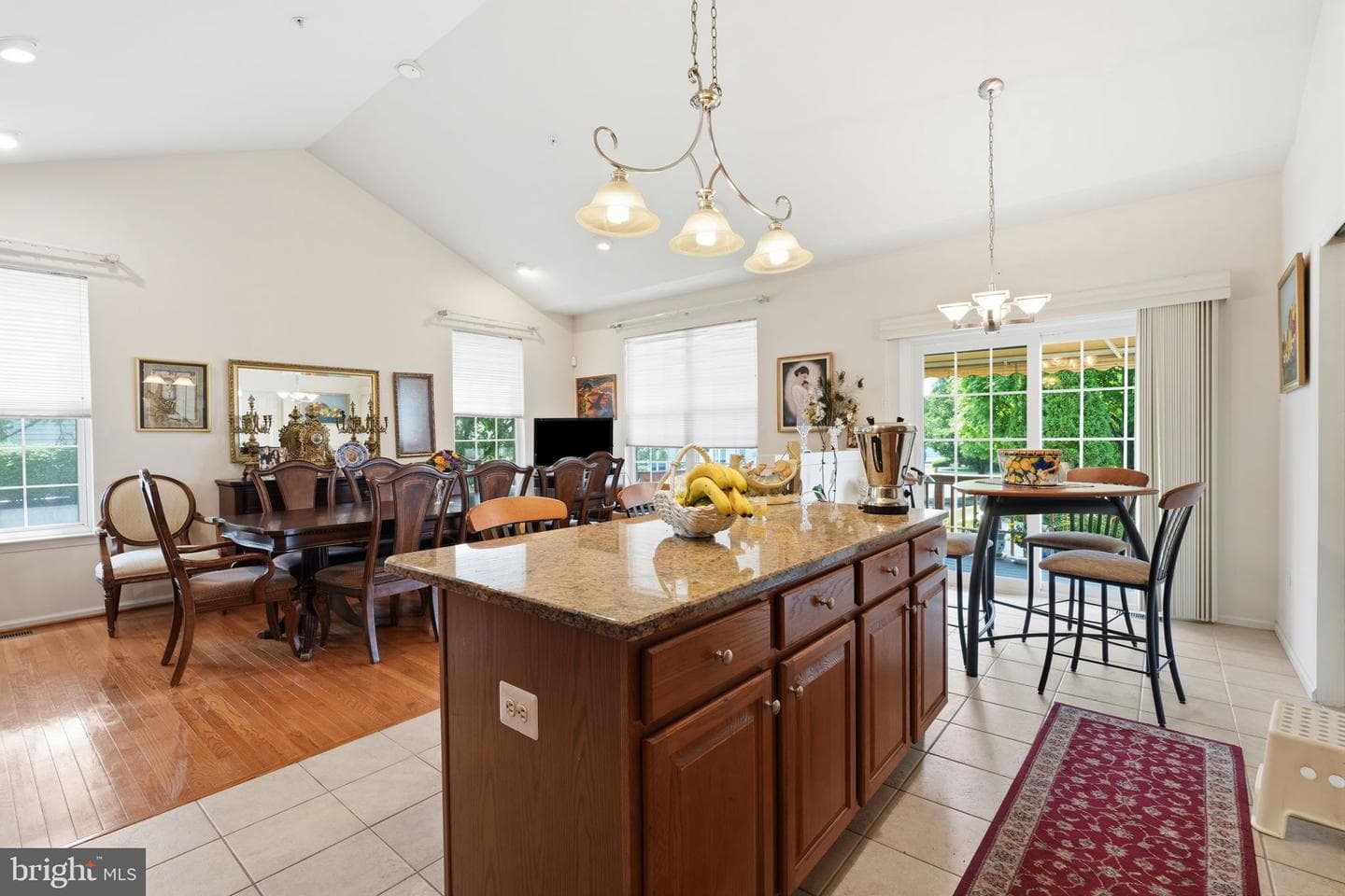301 Eaton Court #20 photo 18