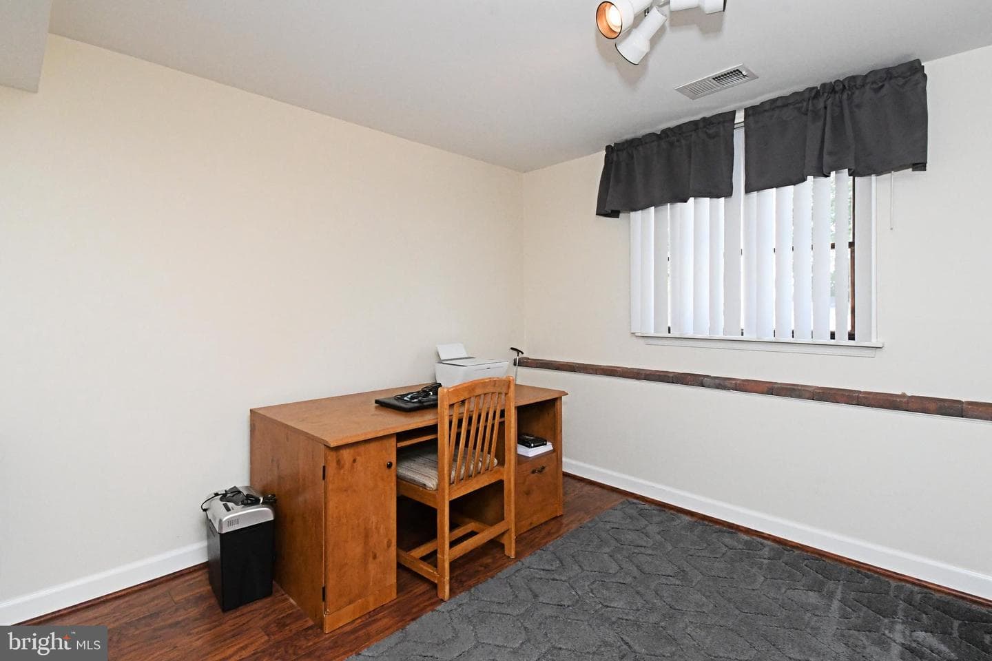 1443 Hampton Lane photo 19