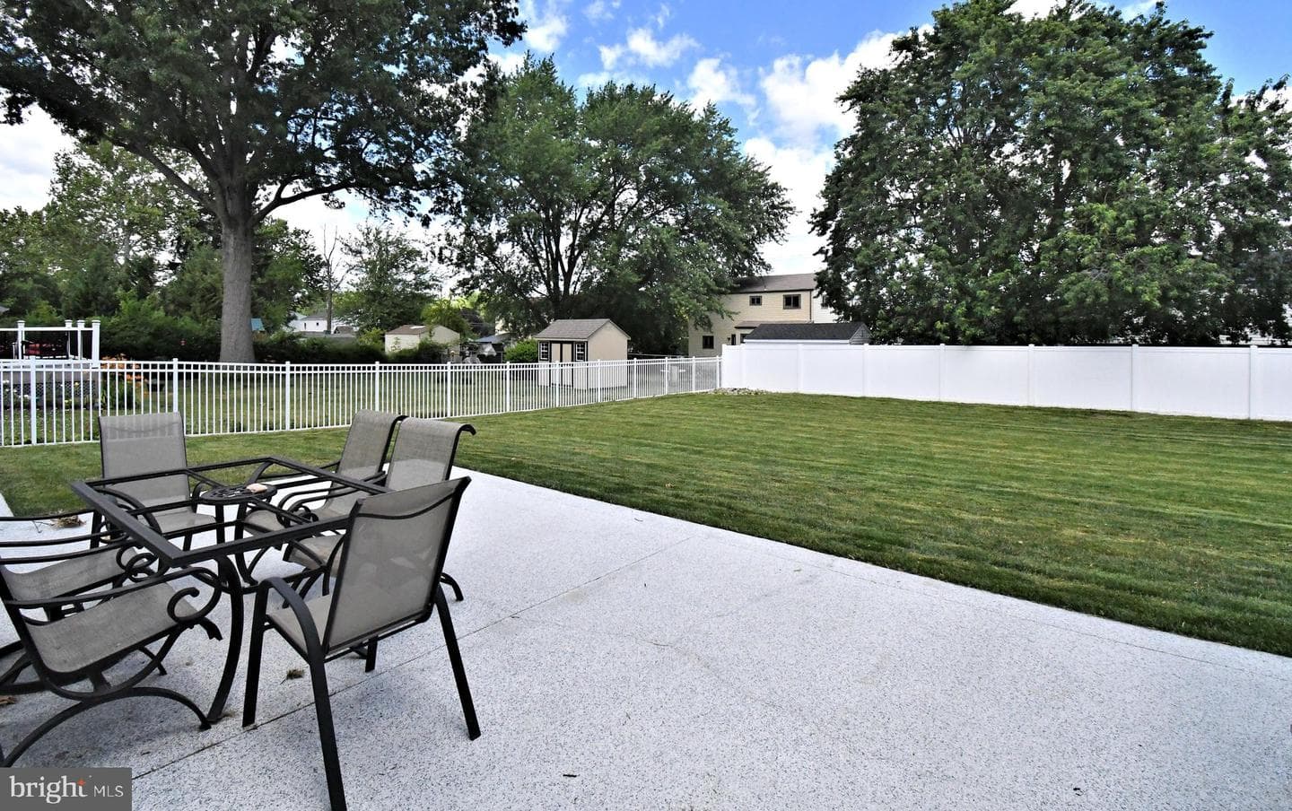 1443 Hampton Lane photo 23