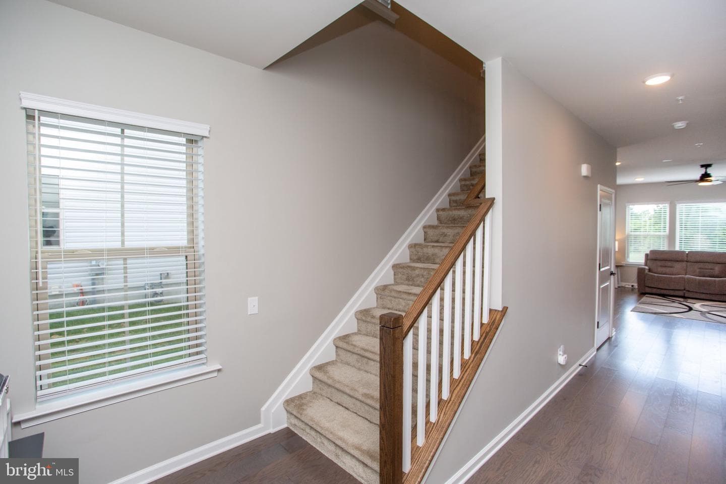 1006 Marquis Lane photo 5