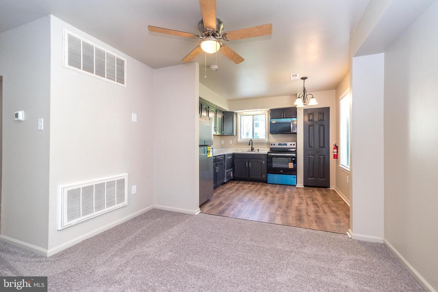 1 Kittery Court photo 17