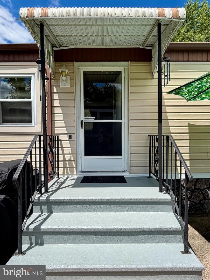 5510 Golden Drive photo 3