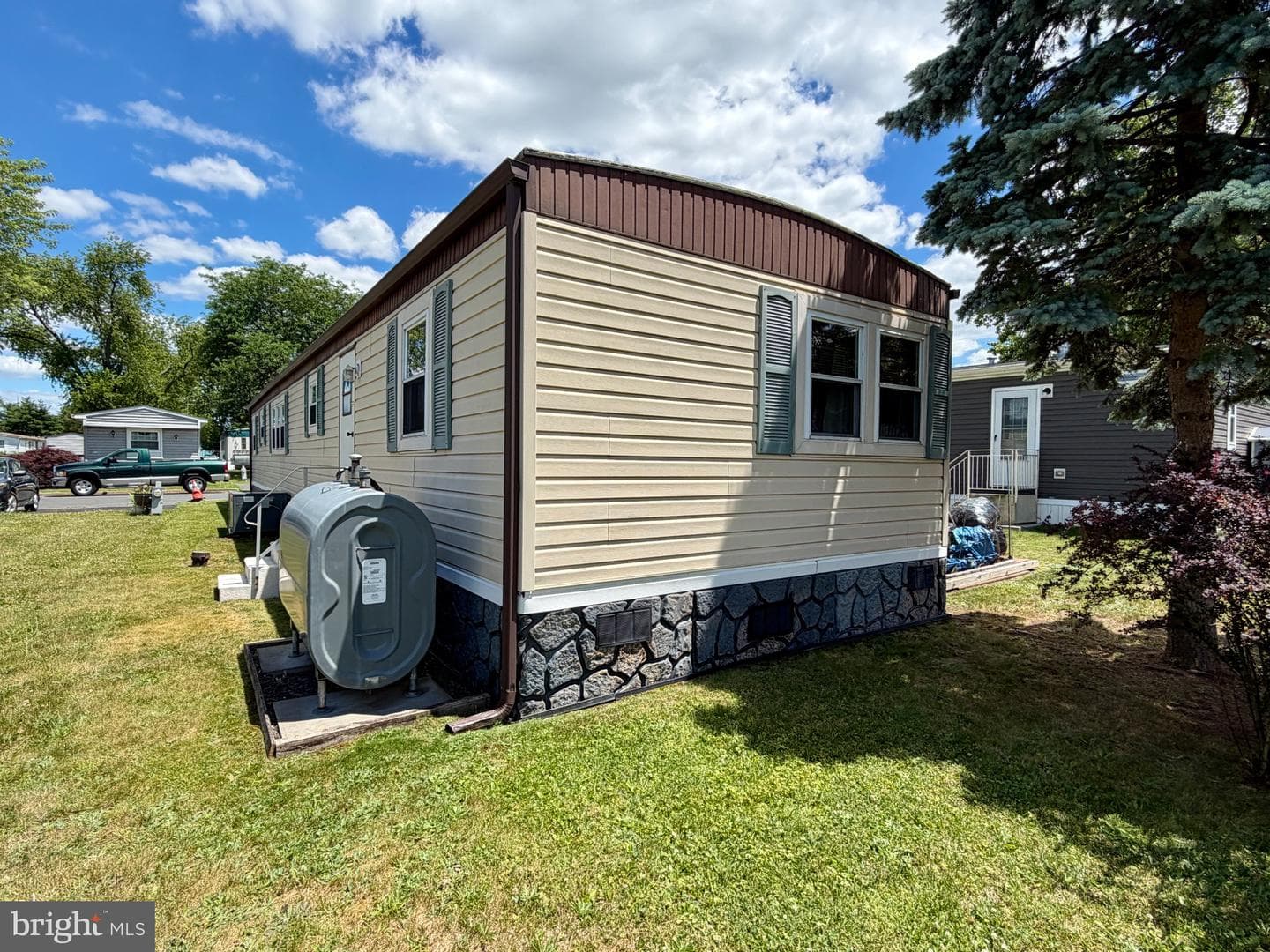 5510 Golden Drive photo 4