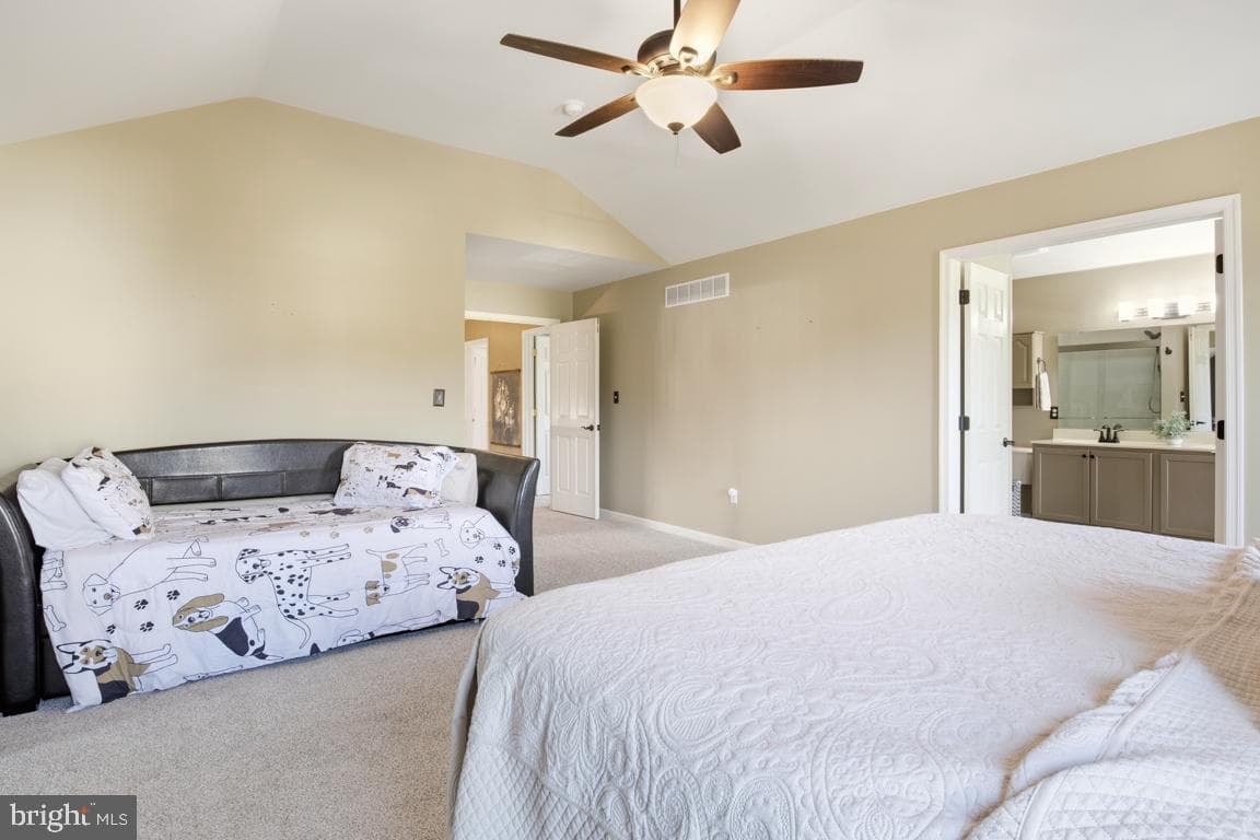 225 Tollgate Road photo 37