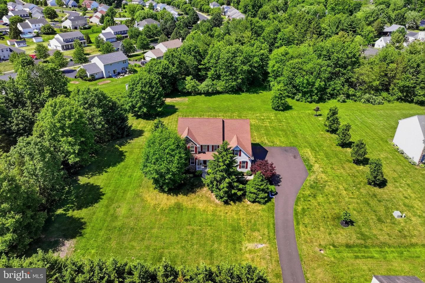 225 Tollgate Road photo 43