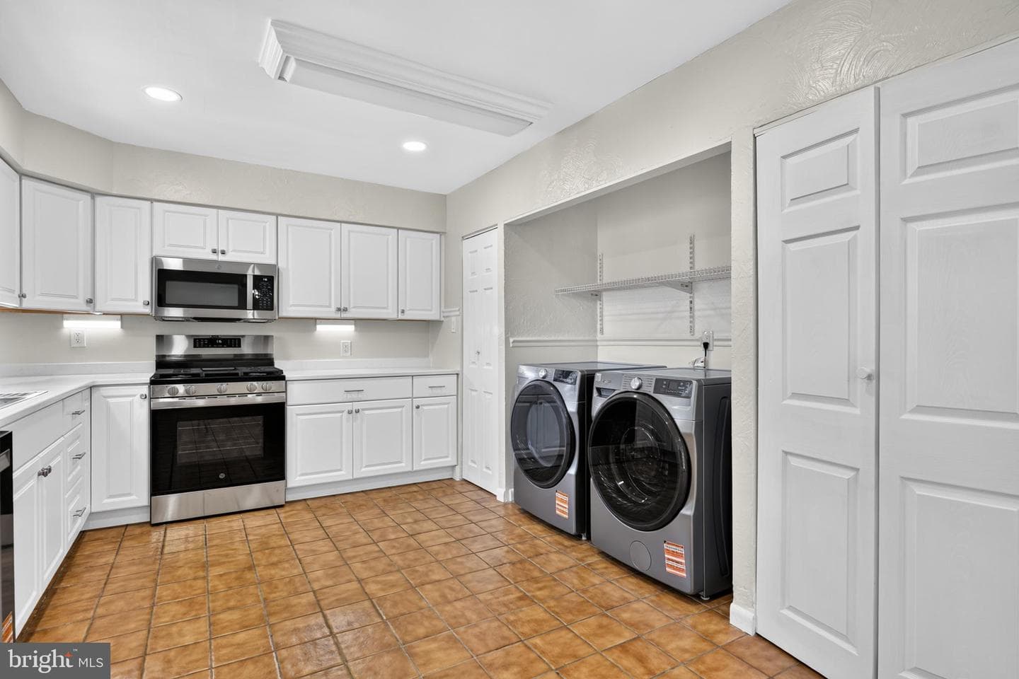 11 Williams Lane photo 16