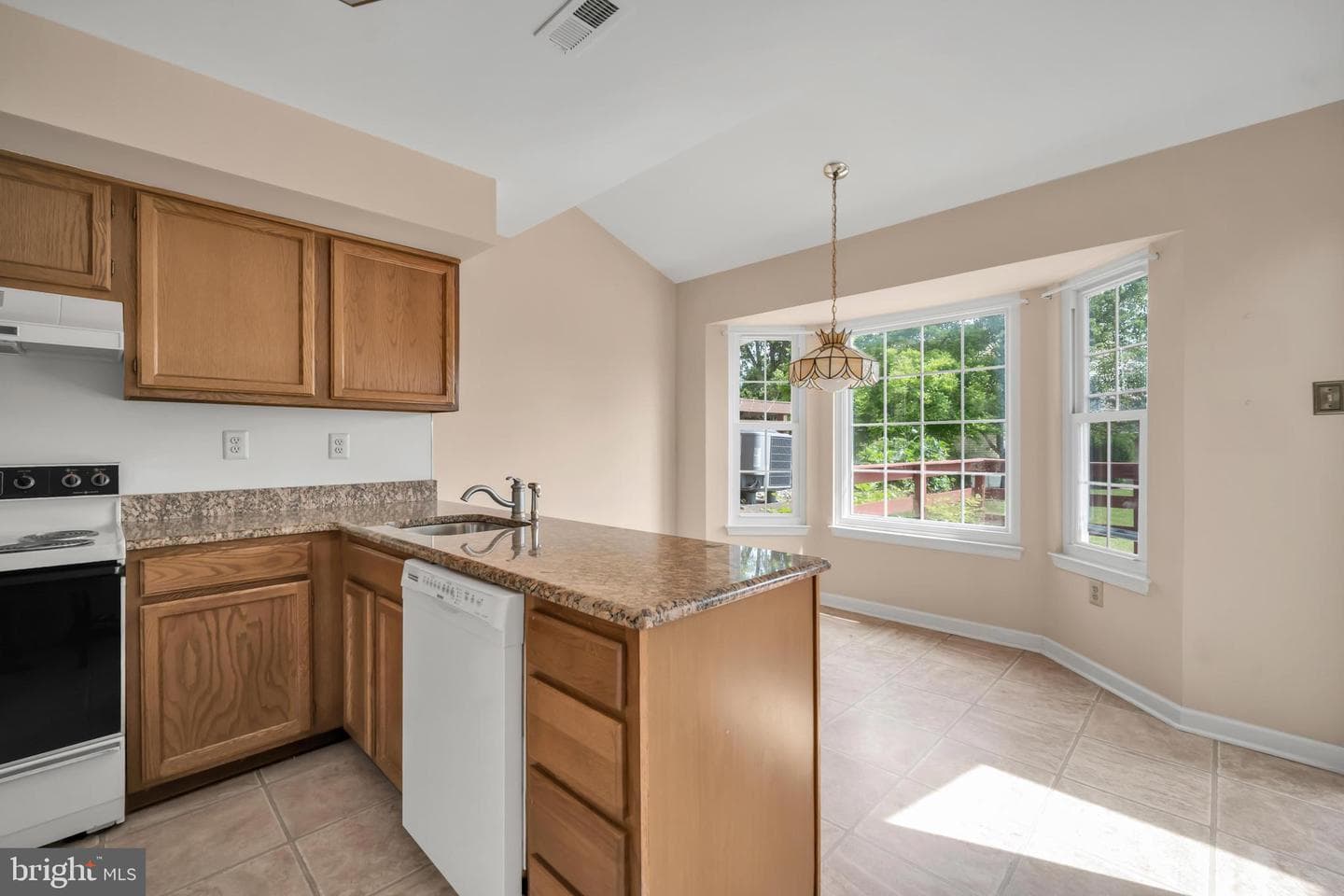 115 Mulberry Drive photo 9