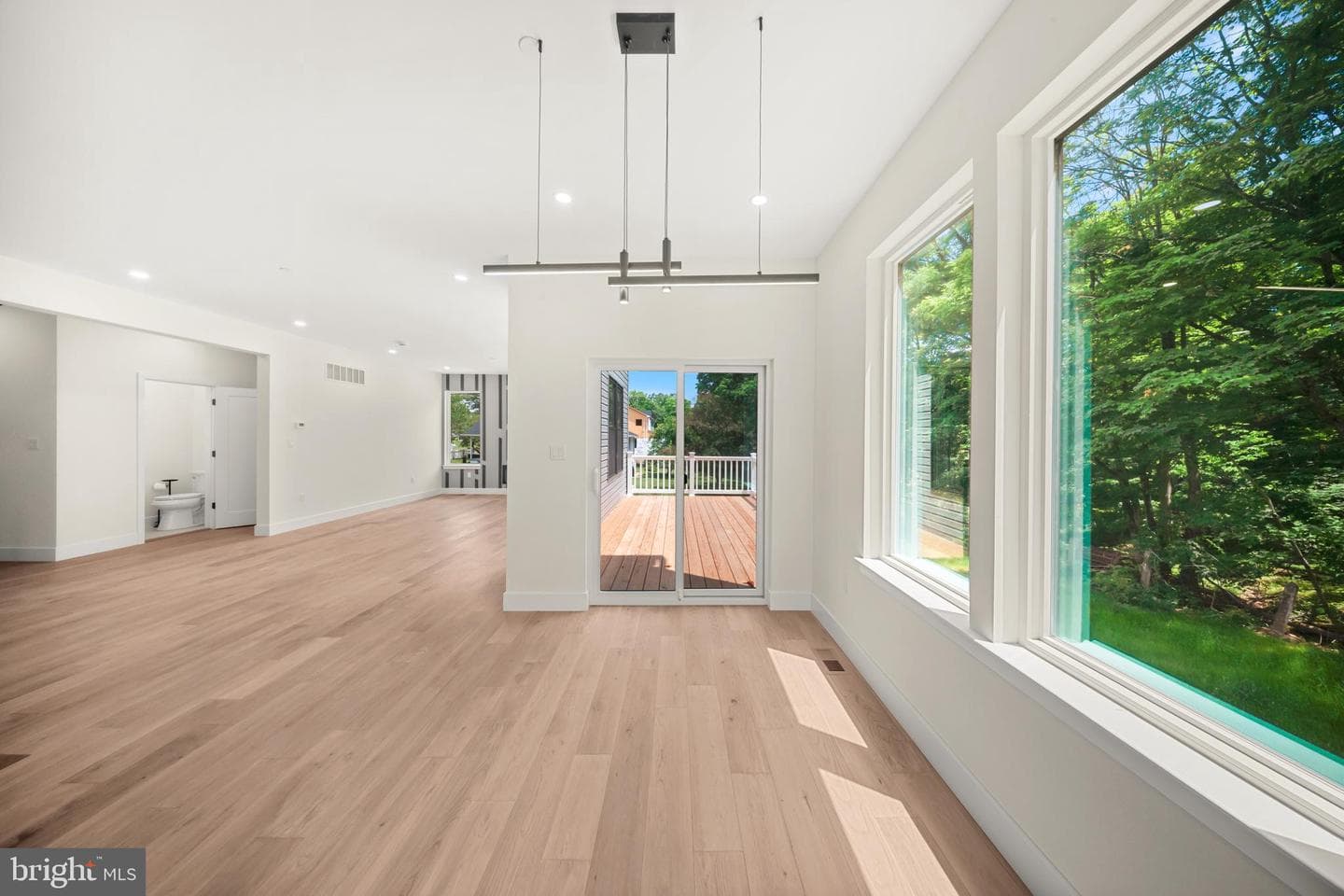 2947 Bridge Street photo 14