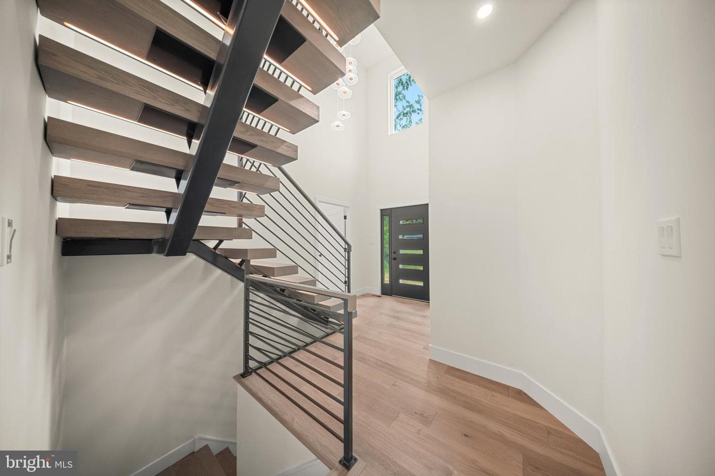 2947 Bridge Street photo 21