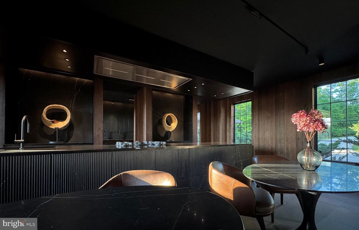 16 Street Road photo 35