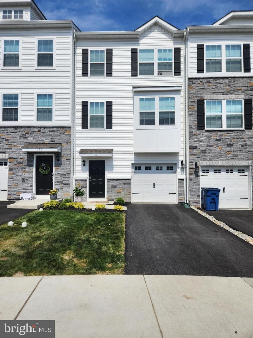 178 Bell Court, Sellersville