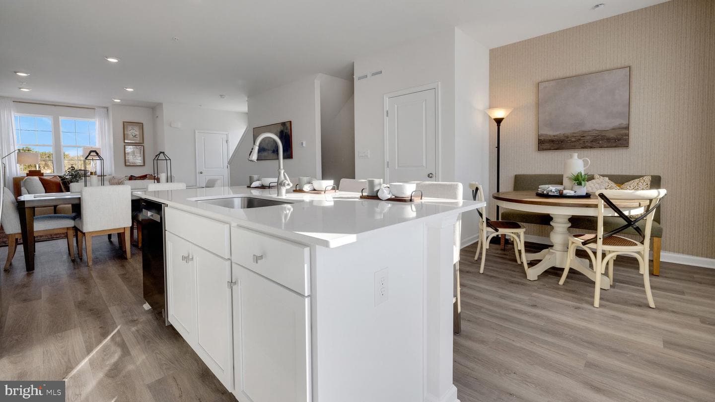 178 Bell Court photo 6