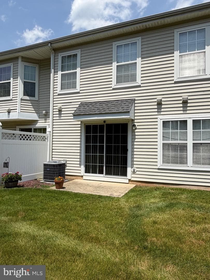 101 Willowoak Court photo 8