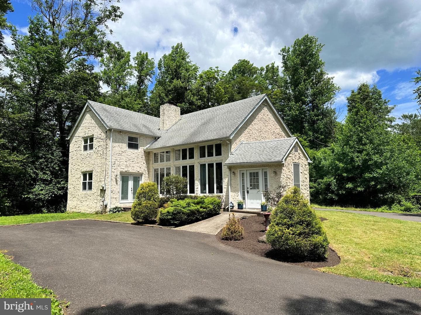 305 Thousand Acre Road, Sellersville