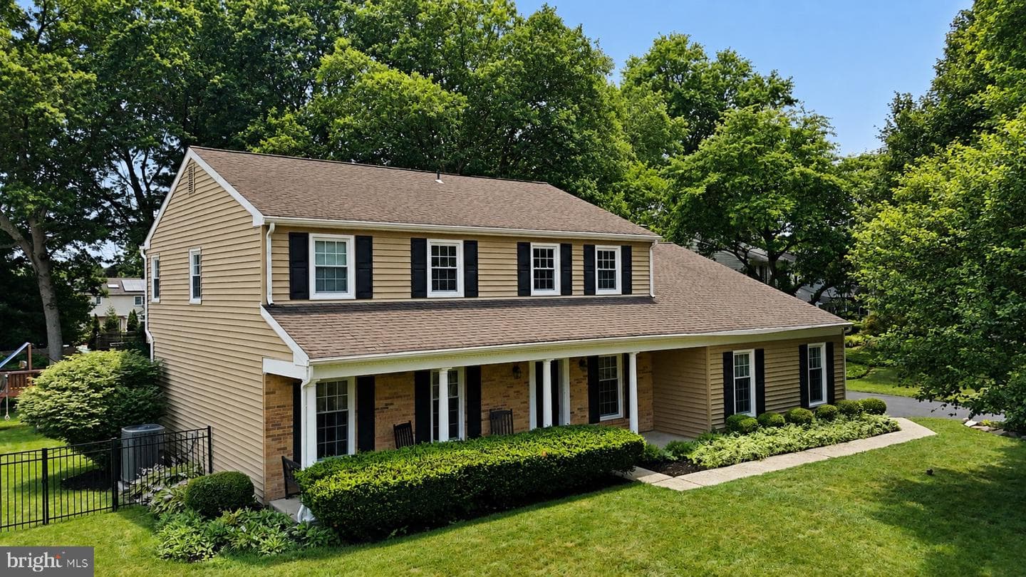 817 Stark Circle, Yardley