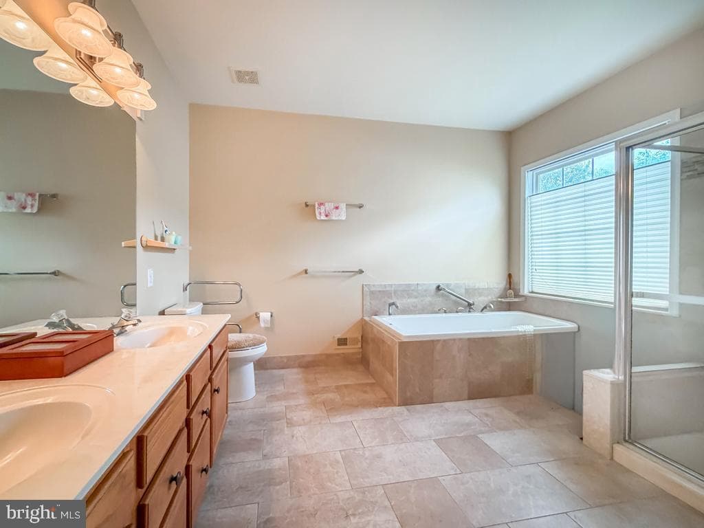 40 Betts Drive photo 27