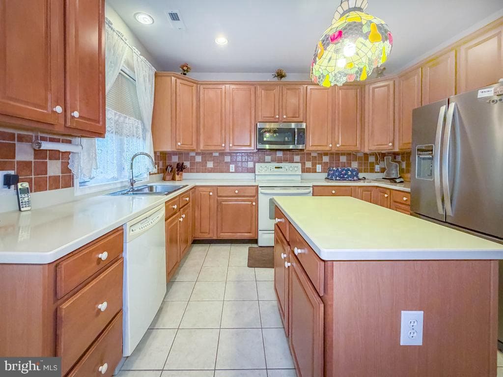 40 Betts Drive photo 6