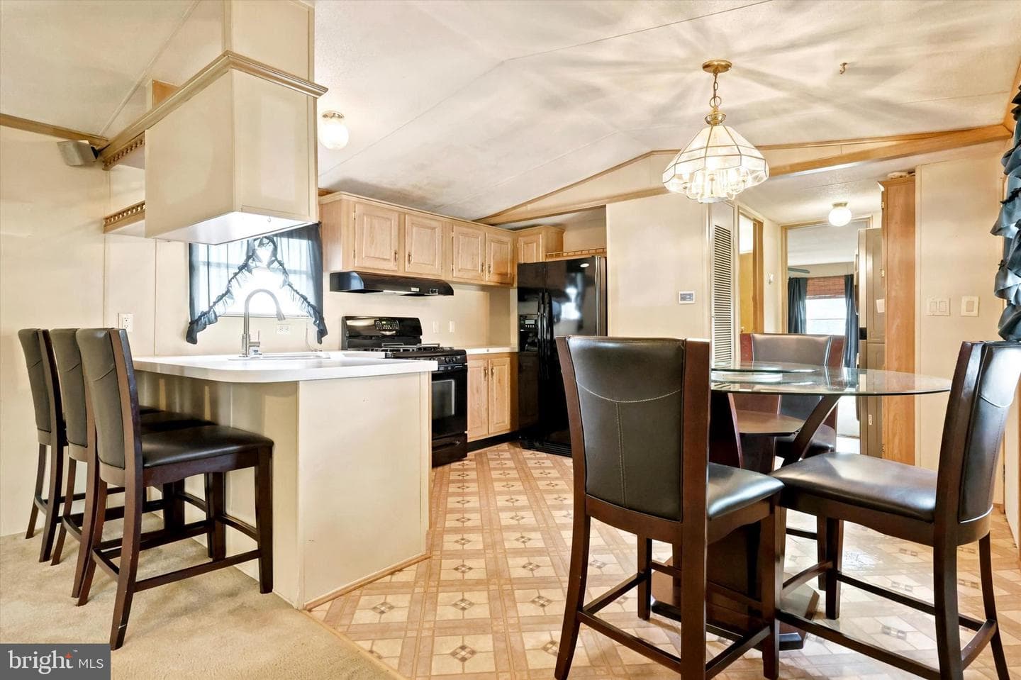 409 Reagan Drive photo 4
