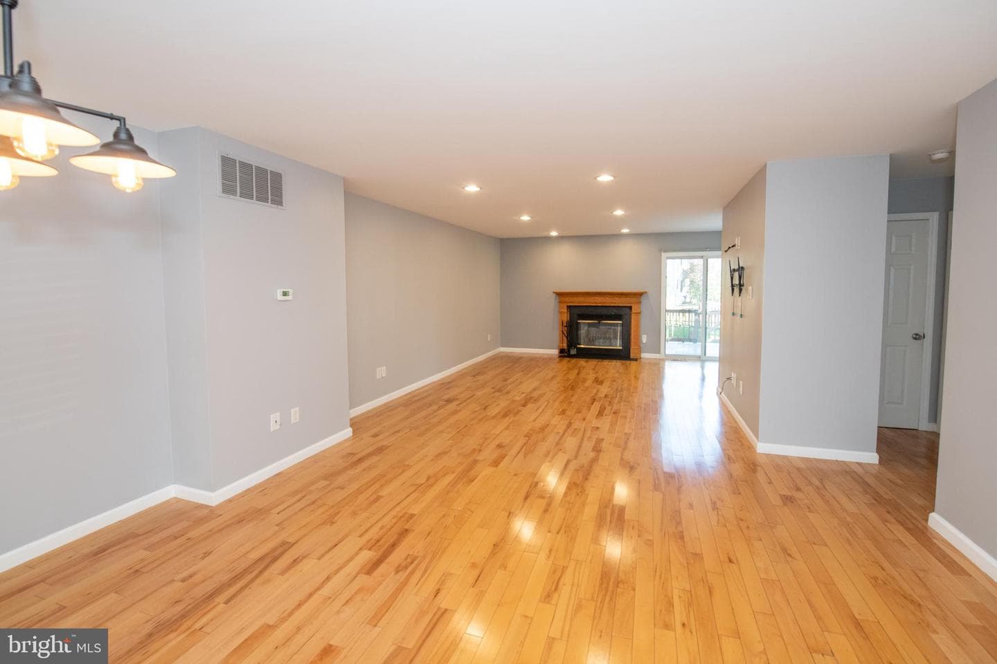 78 Bellwood photo 9