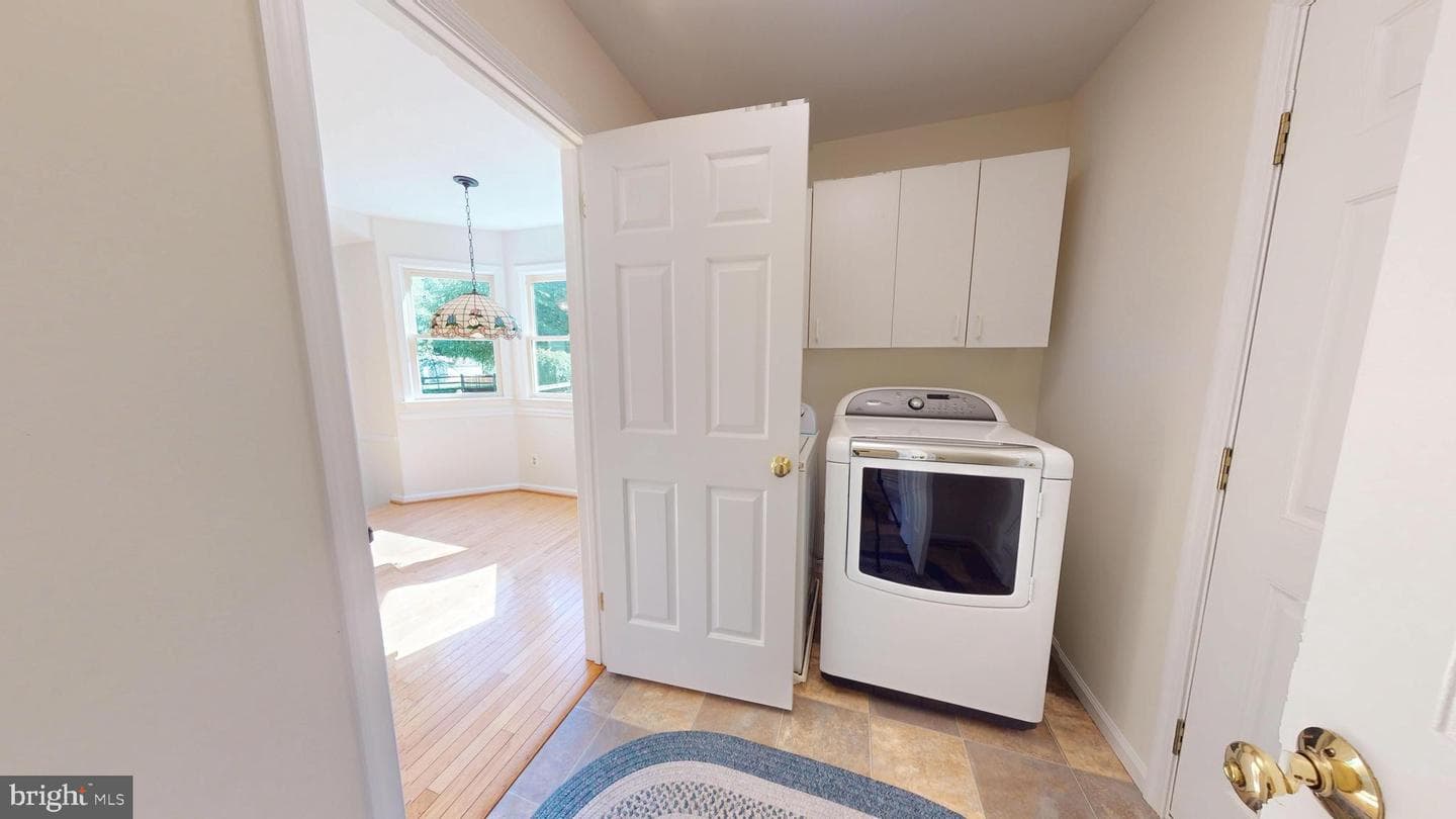 4040 Diane Way photo 16
