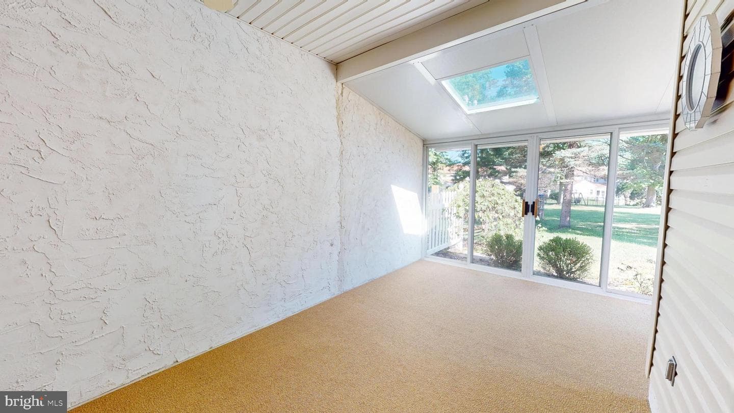 4040 Diane Way photo 23