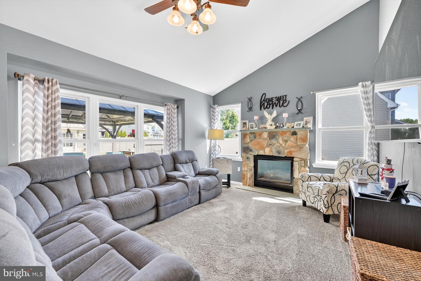 1233 Cobblestone Drive photo 14