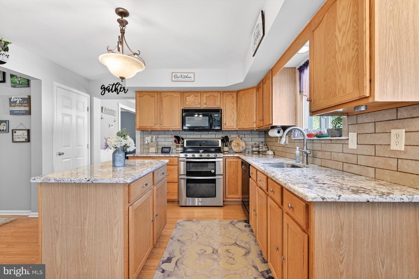 1233 Cobblestone Drive photo 18