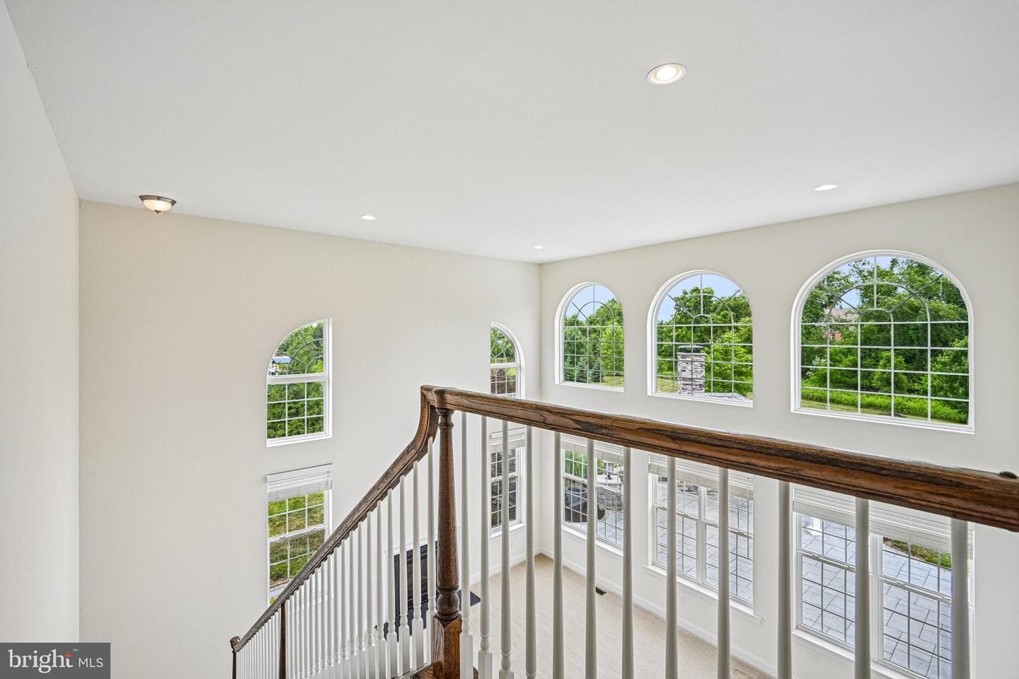 440 Elizabeth Way photo 40
