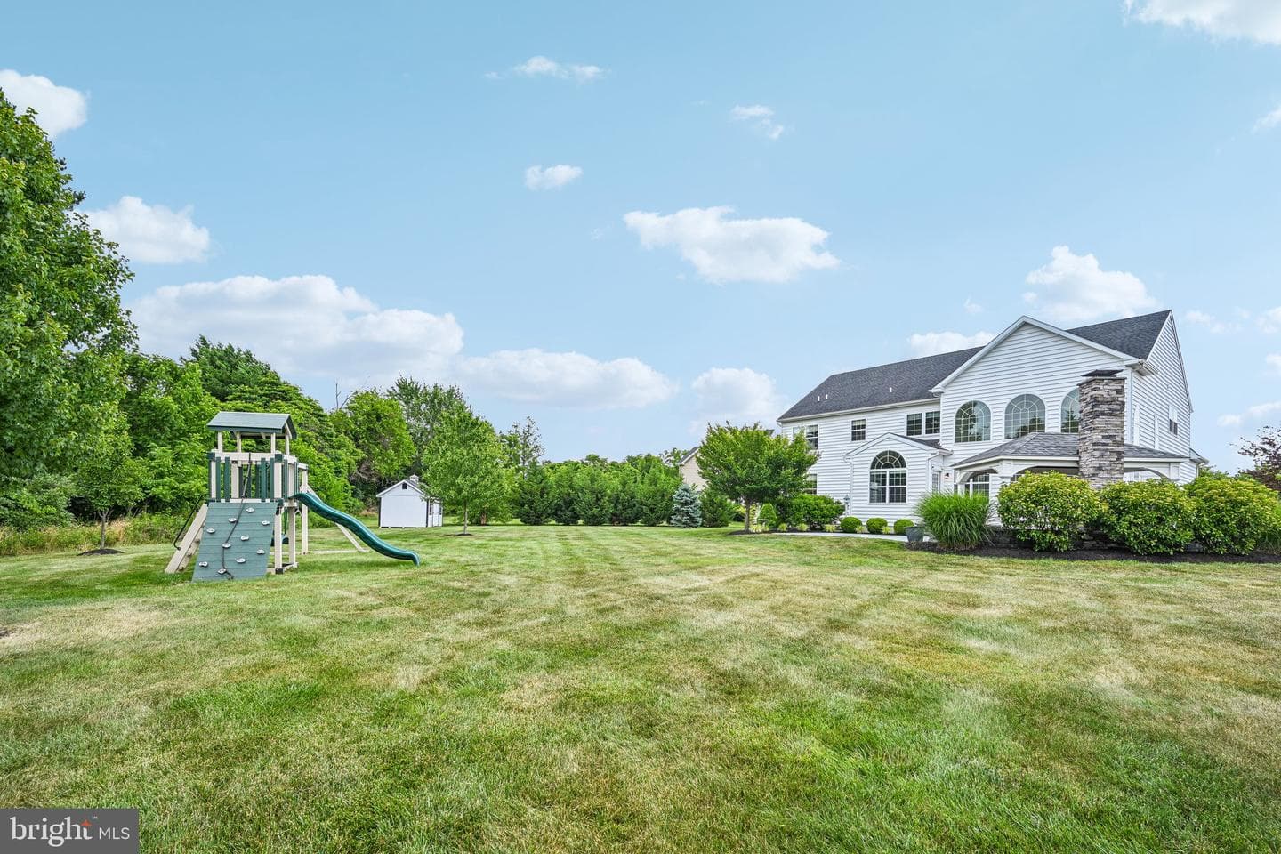 440 Elizabeth Way photo 50