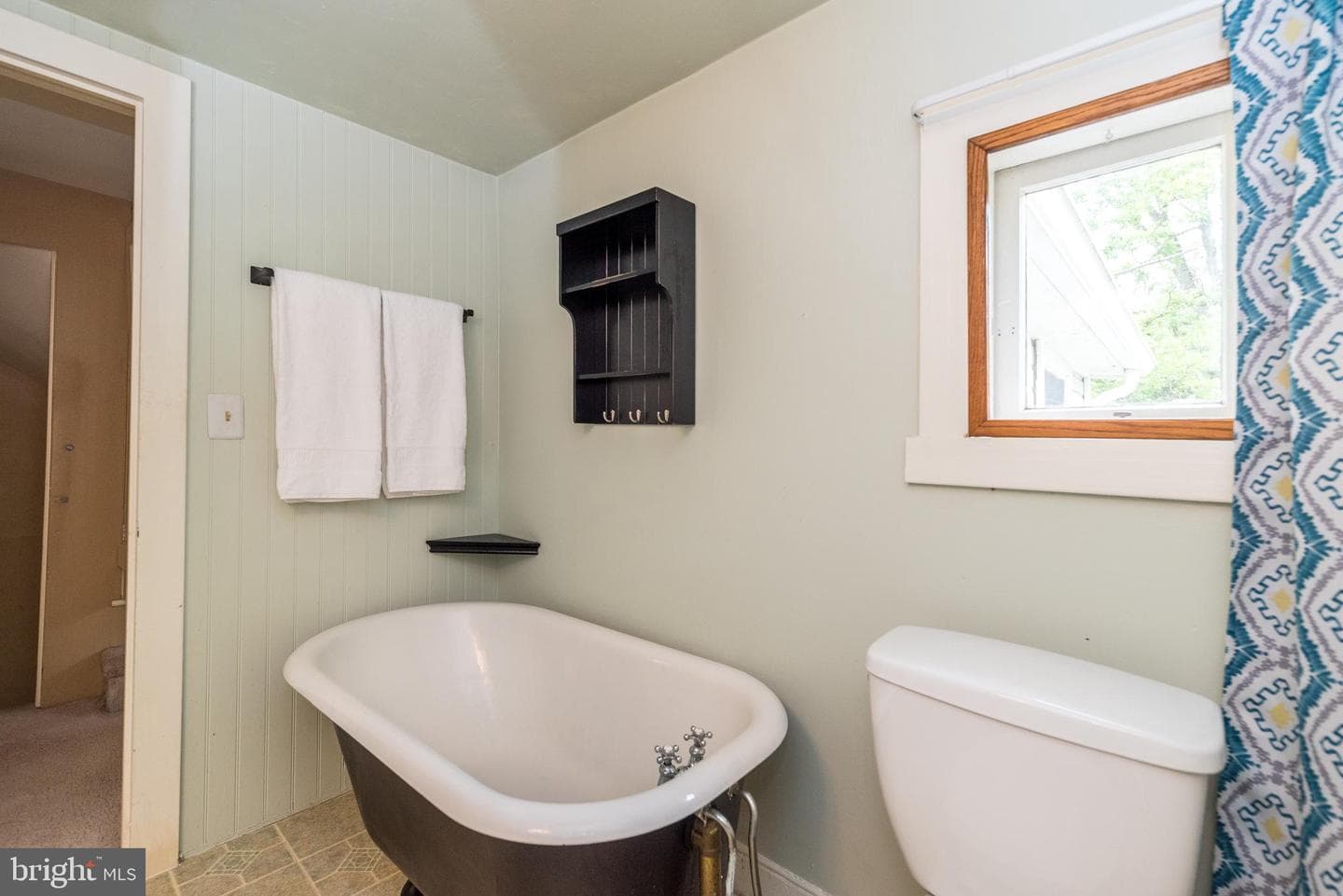 65 Mathews Avenue photo 40